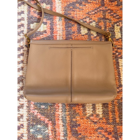 Quince Crossbody Purse Bag Women's Tan Brown Leather Fold-over Convertible - Picture 2 of 9